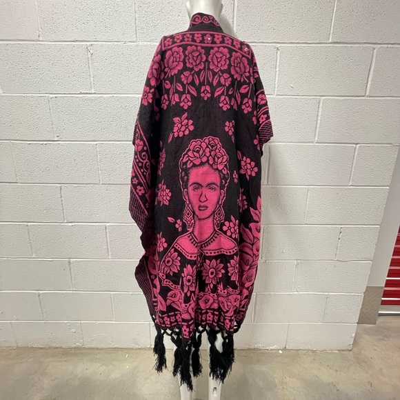 Frida Kohl Poncho embellished ( all sizes) - Picture 6 of 8